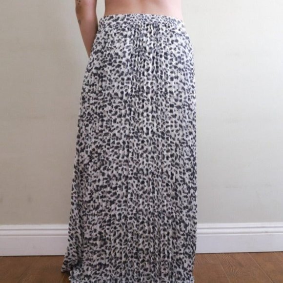 NYDJ L'essence Pleated Maxi Skirt - Picture 3 of 4